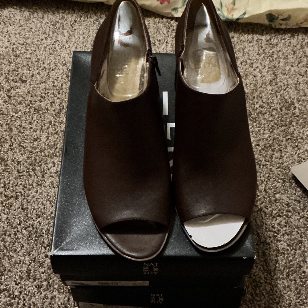 Naturalizer Brown Peep-Toe Mule